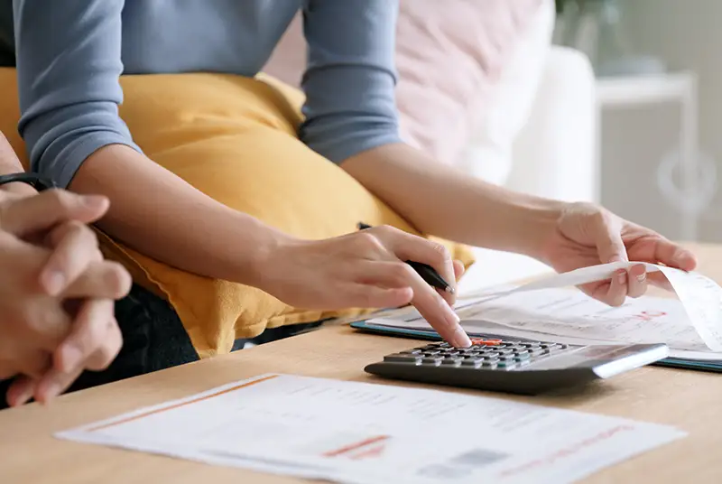 People calculating bills